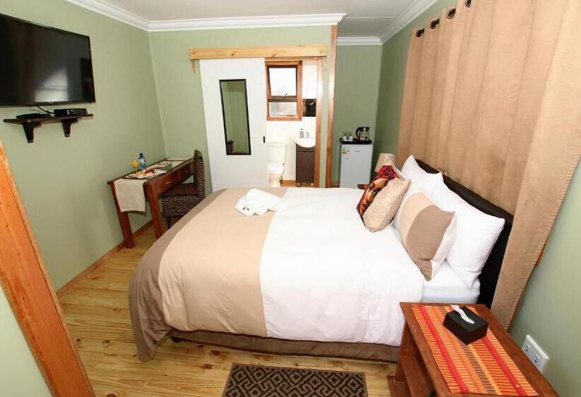 اتاق استاندارد با چشم‌انداز باغ, Summer Garden Guest House