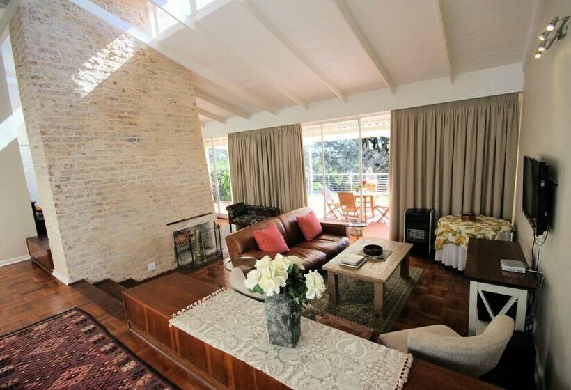 Apartamento 2 Dormitórios, Stay 2 Live Groenkloof