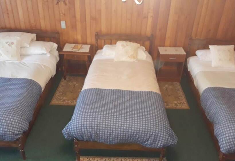Номер Стандарт Трехместный, Hostal Chancerel