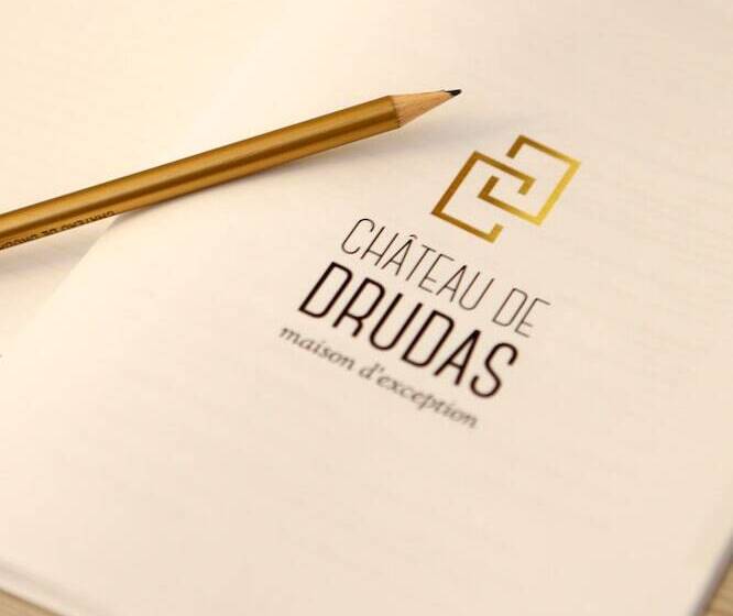 اتاق لوکس, Chateau De Drudas