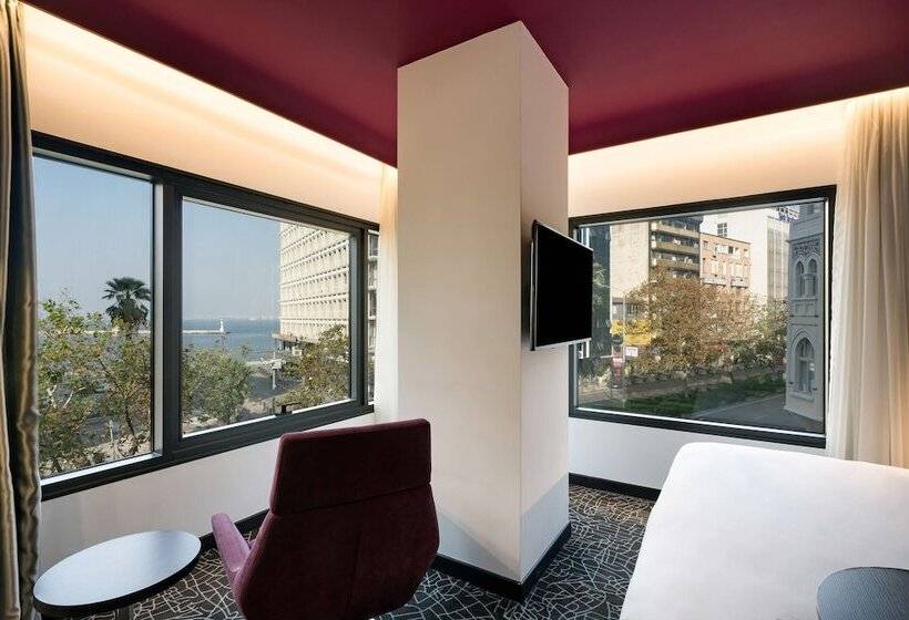 سوییت جونیور با چشم‌انداز دریا, Park Inn By Radisson Izmir