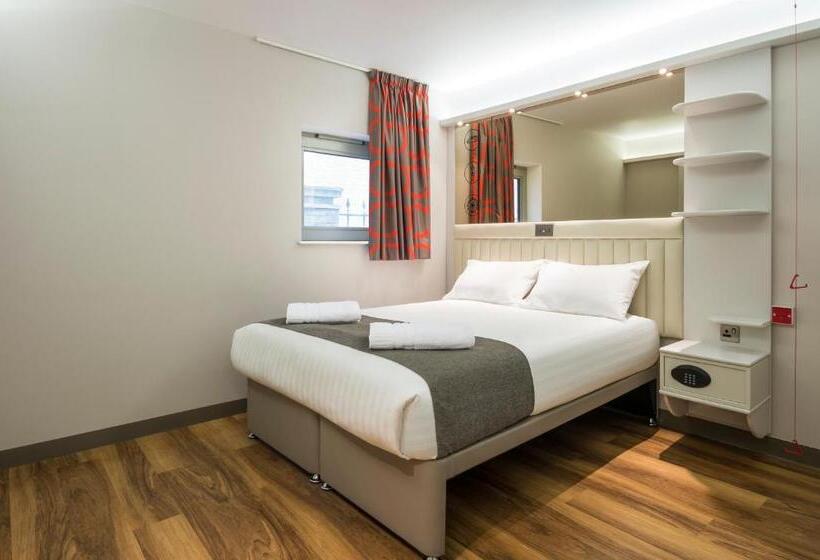 اتاق استاندارد برای معلولان, Point A Hotel Glasgow