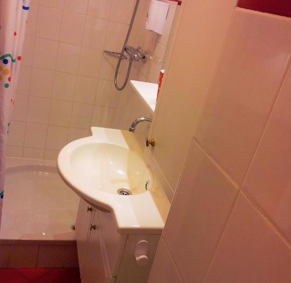 اتاق استاندارد, B&b Seahorse