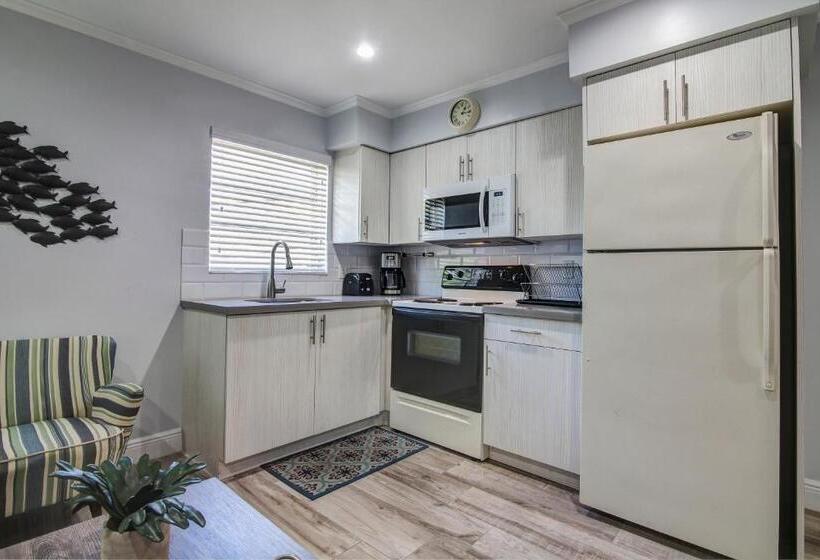 Студия Стандарт, Maydee Suites In Florida