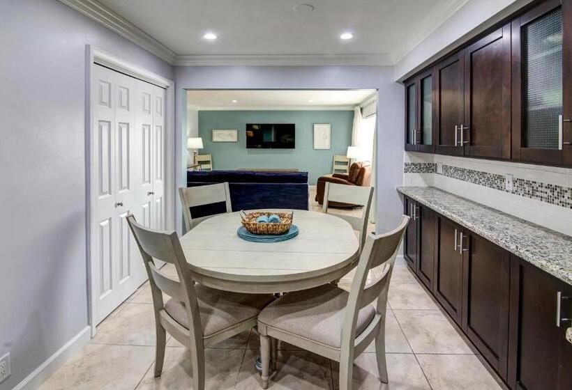 Апартаменты 2 Спальни, Maydee Suites In Florida