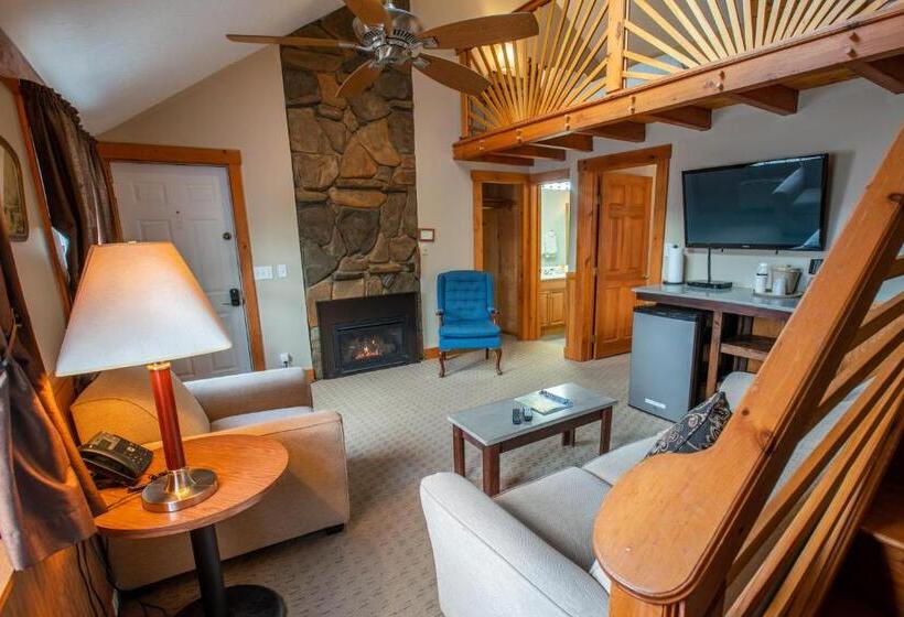 Family Suite, New England Inn & Lodge