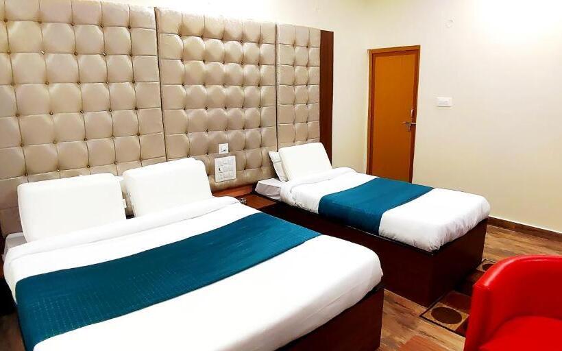 Quarto Triplo Superior, City