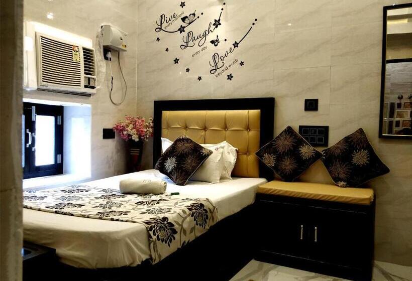 Quarto Superior Individual, City