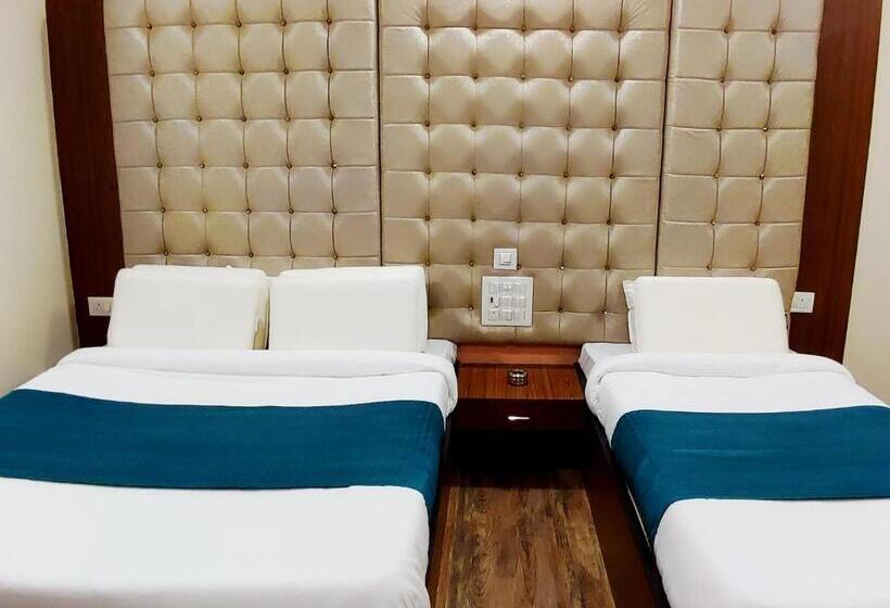 Quarto Triplo Superior, City