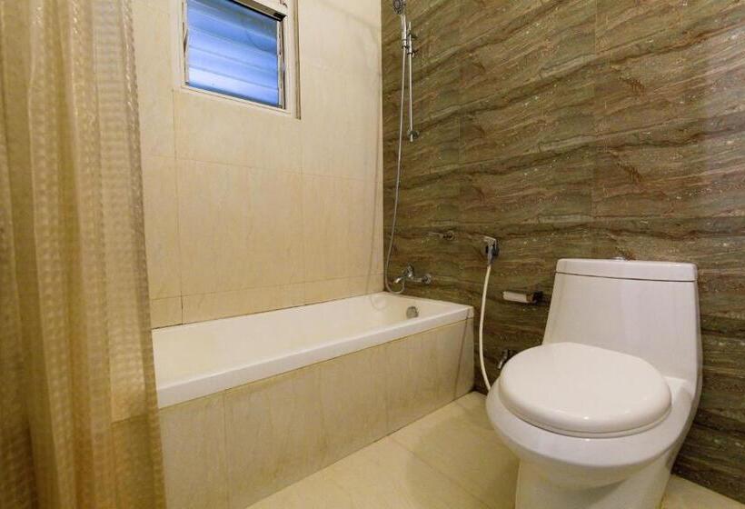 Вилла 3 Спальни, Rainforest Resort And Spa, Igatpuri