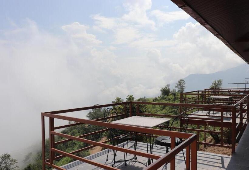 اتاق استاندارد سه نفره, Suryachaur Nature Retreat