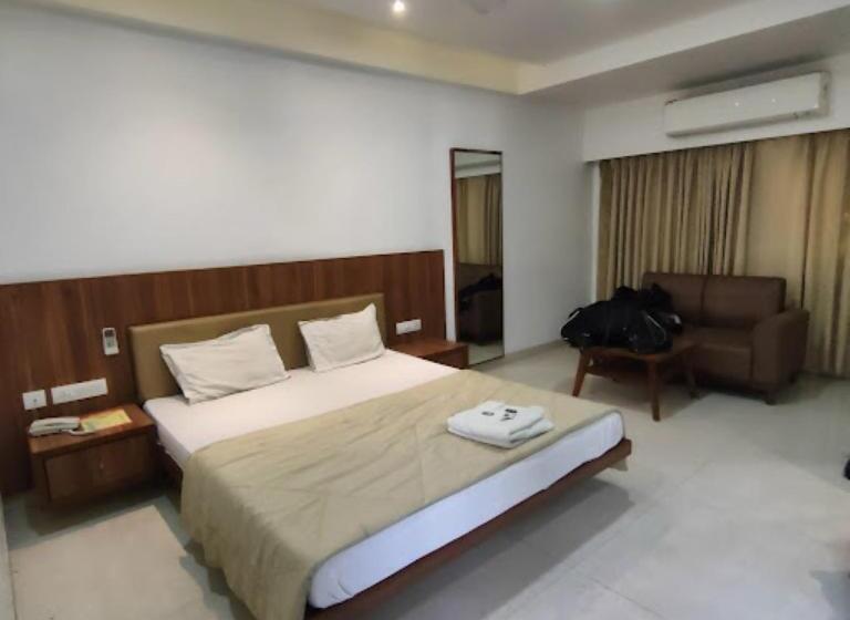 Номер Deluxe, Anjali Palace Bhuj