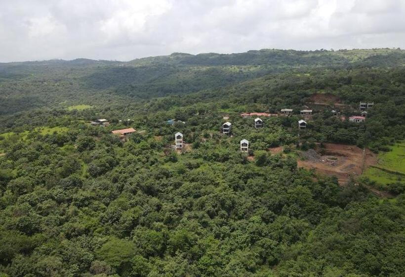 Люкс Вид на Горы, Eshi Resorts And Restaurant   Bhimashankars Jungle Luxury Resort