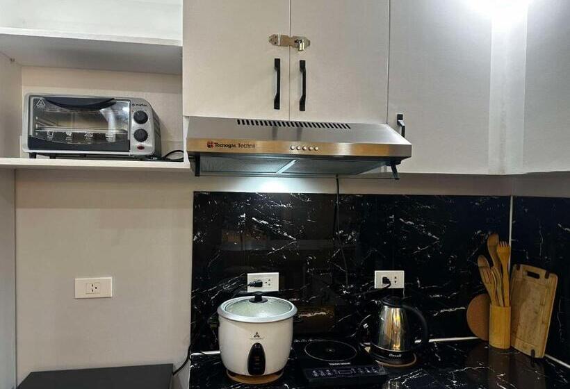 침실 2개 아파트, Joystaycation Condo