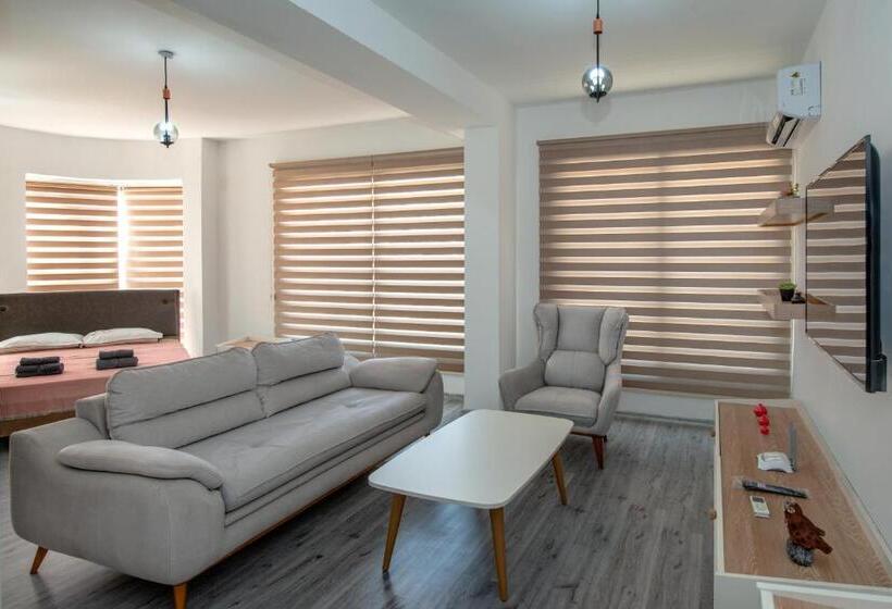 Номер Стандарт, Nicosia Suites