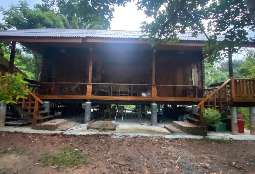 Дом 2 Спальни, Cocoa Home