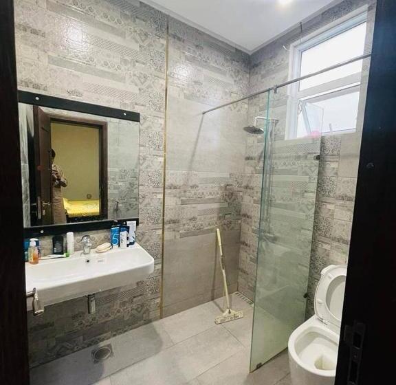 اتاق خانوادگی, Rehman Luxury Rooms And Apartments