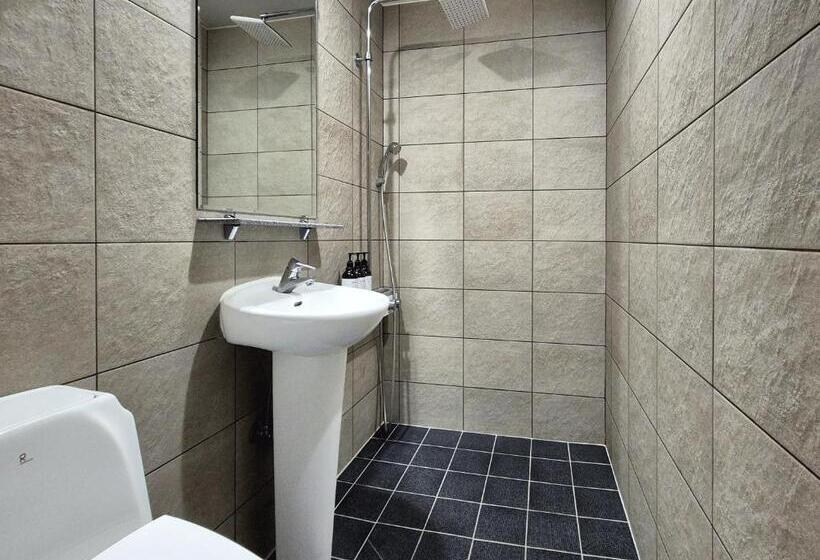 חדר דלוקס, Pension Inn