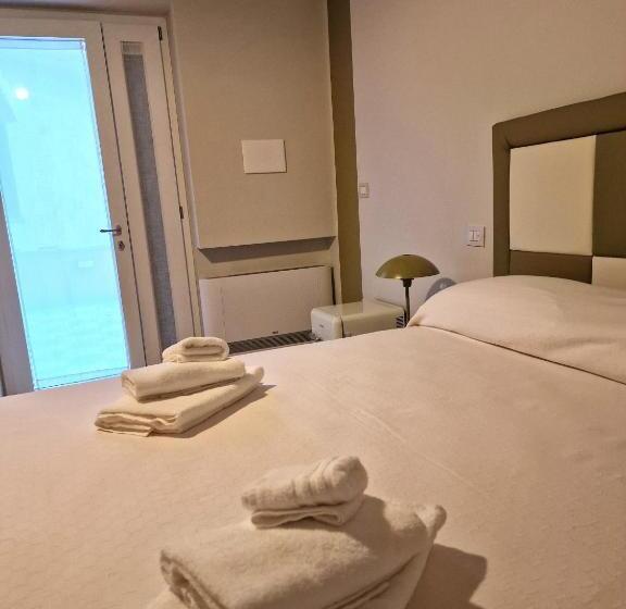 Трехместный Номер Комфорт, Marte Rooms