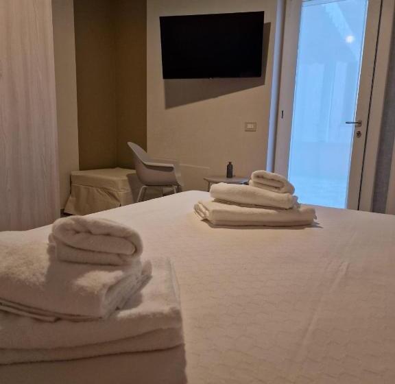 Трехместный Номер Комфорт, Marte Rooms