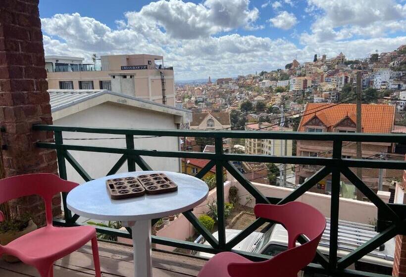 اتاق استاندارد, M Serenity Guest House