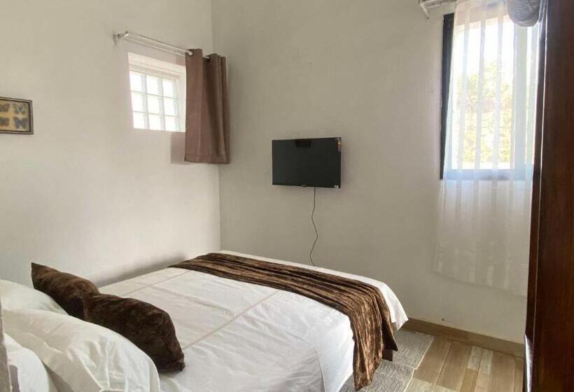 اتاق استاندارد با چشم‌انداز دریاچه, M Serenity Guest House