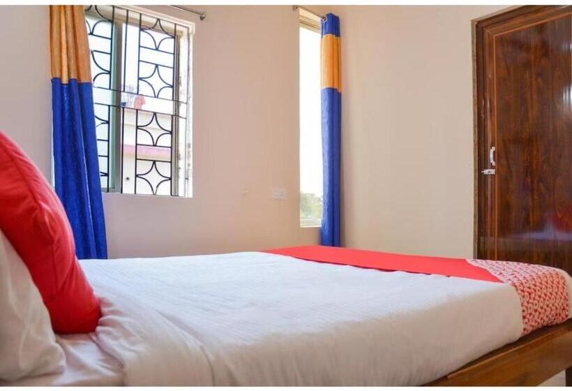 غرفة إقتصادية, Caroline Stay Near Kiit University Budget Friendly  Couple Friendly   Best Seller