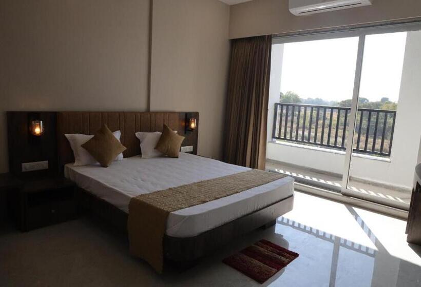 اتاق لوکس با بالکن, Kanke Resort