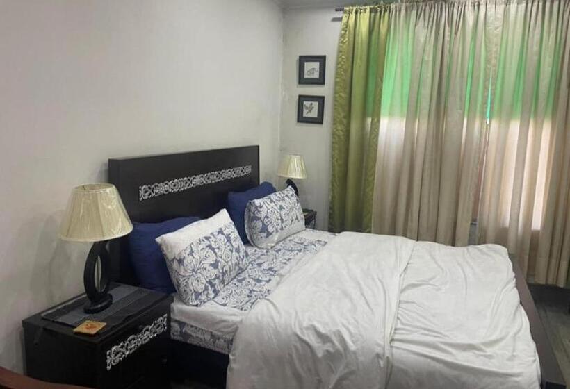 اتاق استاندارد, Oasis Lounge Suites 2