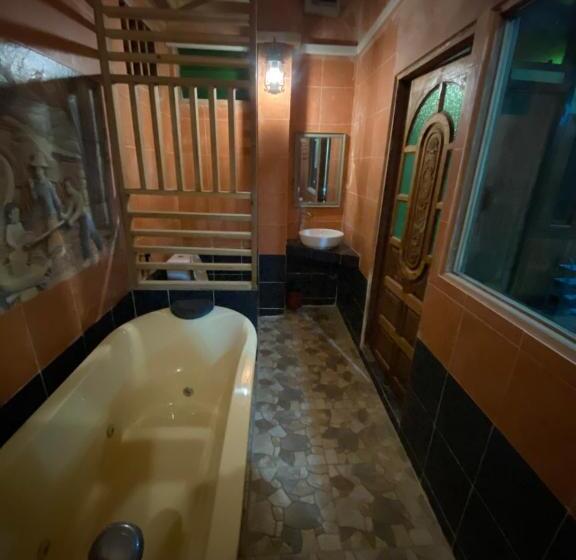 سوئیت با تخت بزرگ, Denen Resort&minizoo
