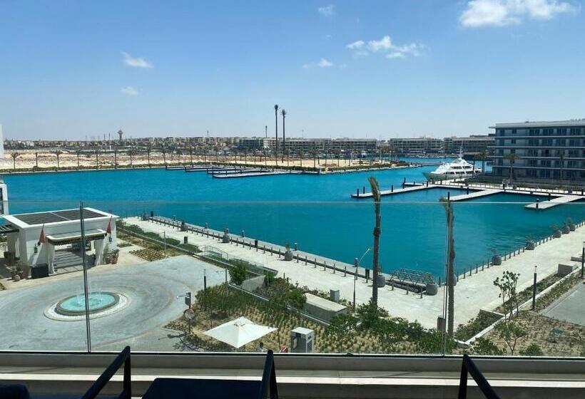 آپارتمان 1 خوابه با چشم‌انداز دریا, Address Beach Resort Marassi