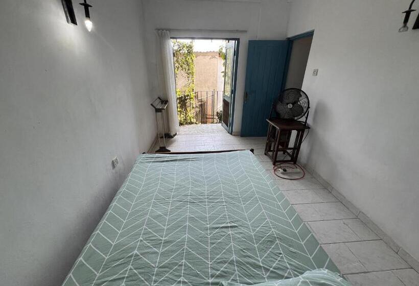 اتاق استاندارد, Rosmand Hills