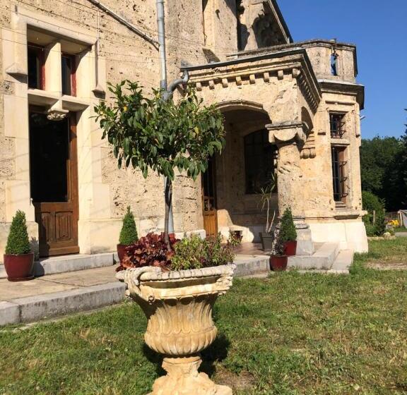 Номер Стандарт, Chambres Au Chateau Saint Geoire