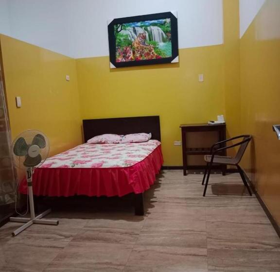 اتاق اکونومی, Hospedaje Espaladium