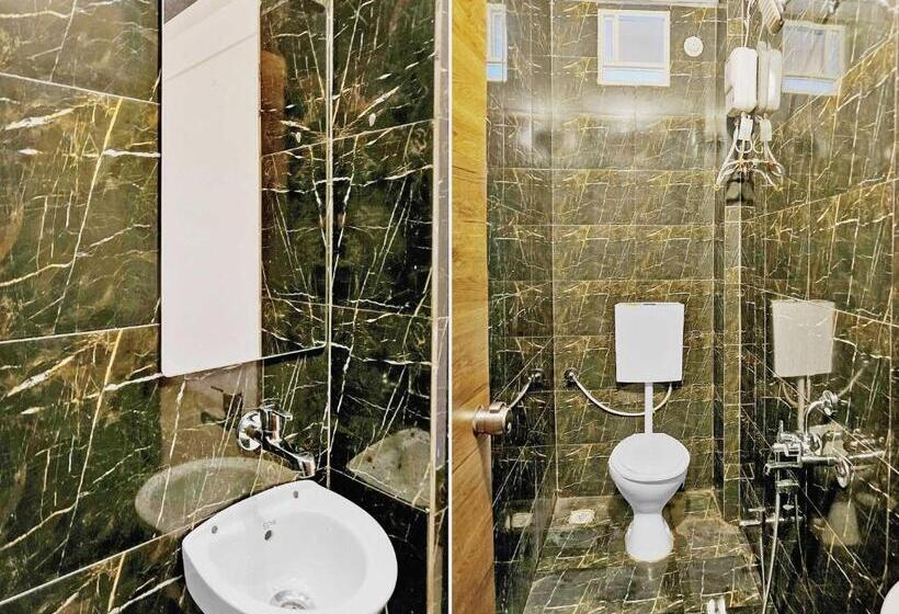 Трехместный Номер Классика, Super Oyo Flagship Hotel Dwell Inn