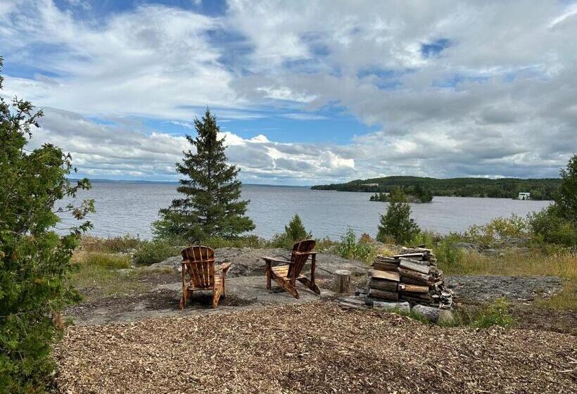스위트 킹사이즈 침대, Haileybury Lakehouse