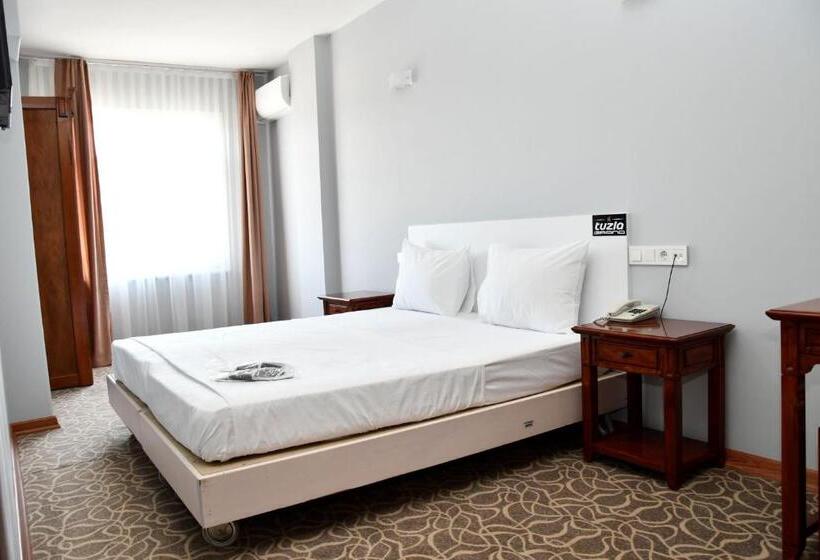 标准间, Tuzla Grand