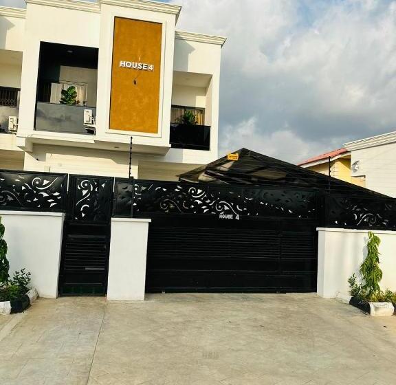 اتاق استاندارد, Zizi Luxury Homes & Apartments House 4