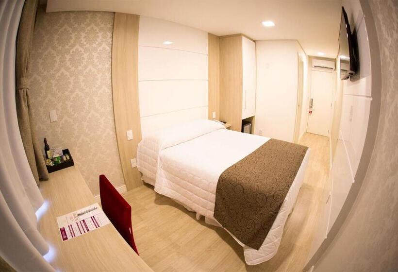Номер Superior, Holiday & Business Hotel   Em Frente Ao Centro De Eventos E Arena Conda