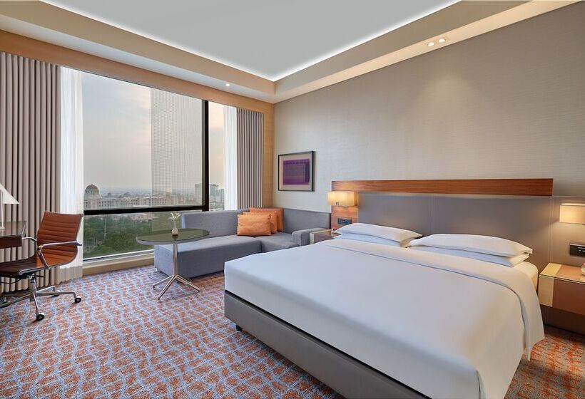 스탠다드 룸 더블 침대, Hyatt Regency Lucknow Gomti Nagar