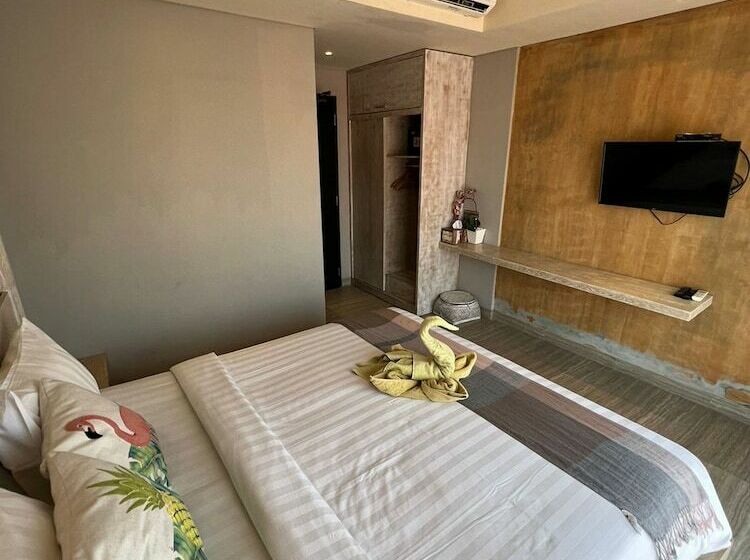Номер Deluxe с Балконом, Locomotive Hotel And Spa By Eps