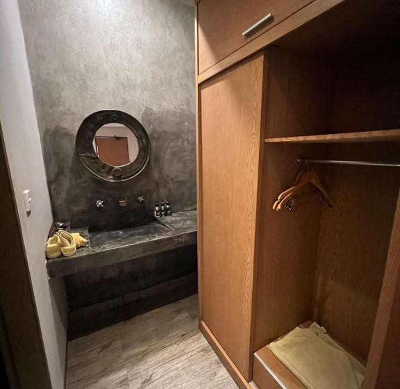Номер Deluxe с Балконом, Locomotive Hotel And Spa By Eps