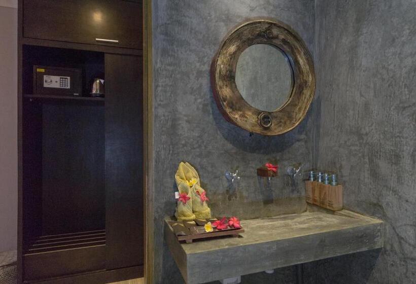 Номер Deluxe, Locomotive Hotel And Spa By Eps