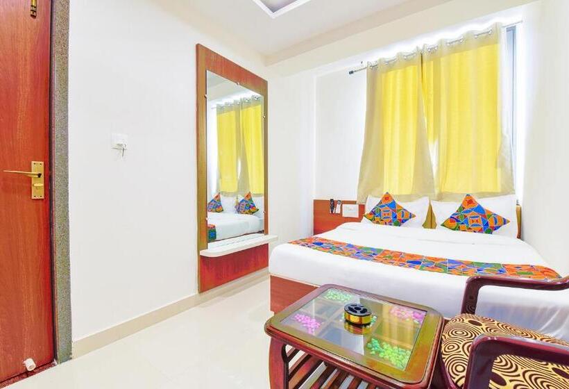 디럭스 룸, Fabhotel Samrat Regency