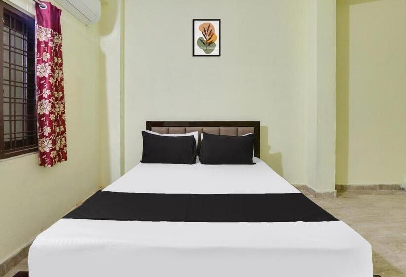 اتاق کلاسیک سه تخته, Oyo Family Lodge