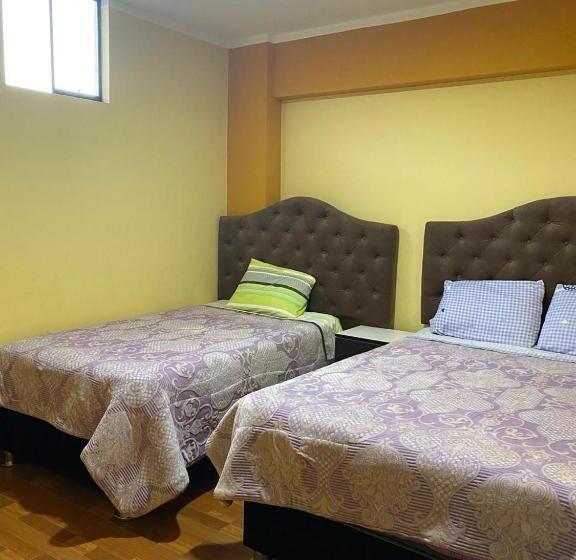 اتاق استاندارد با سرویس بهداشتی مشترک, Hostal Rosas Pampa