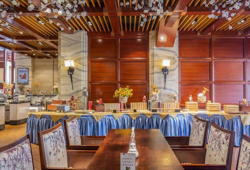 Вилла 2 Спальни, 登封中州华鼎饭店