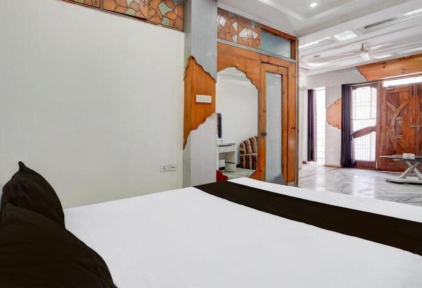 Quarto Triplo Clássico, Oyo Hotel 2nd Home