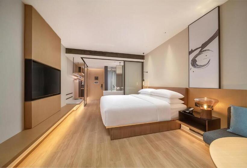 디럭스 룸 킹사이즈 침대, Fairfield By Marriott Shenzhen Dameisha