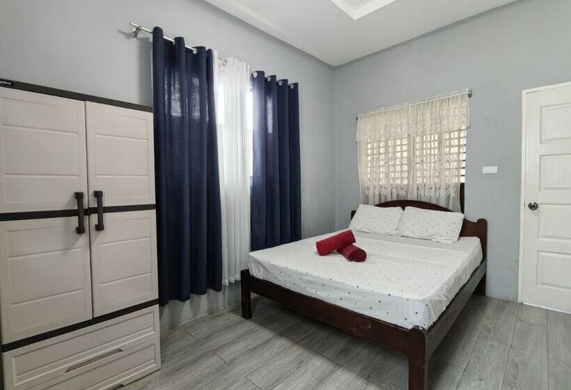 Вилла 2 Спальни, Sea Breeze Beachfront Villa Cebu